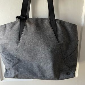 Lululemon Tote